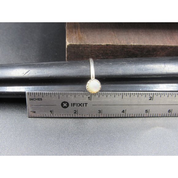 Size 6 Sterling Silver Dainty Round White Shell Band Ring Vintage Statement - Picture 5 of 6